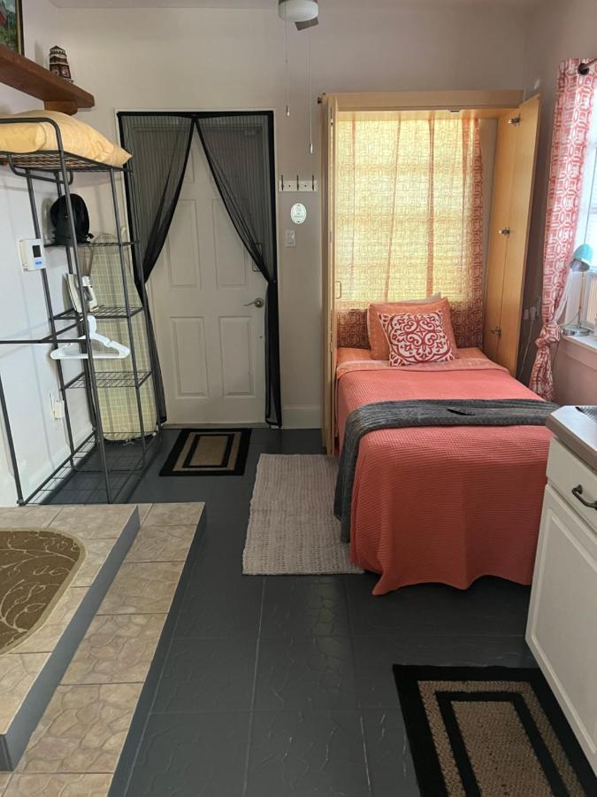Single Room With Twin Bed On Private Property Eustis Eksteriør billede