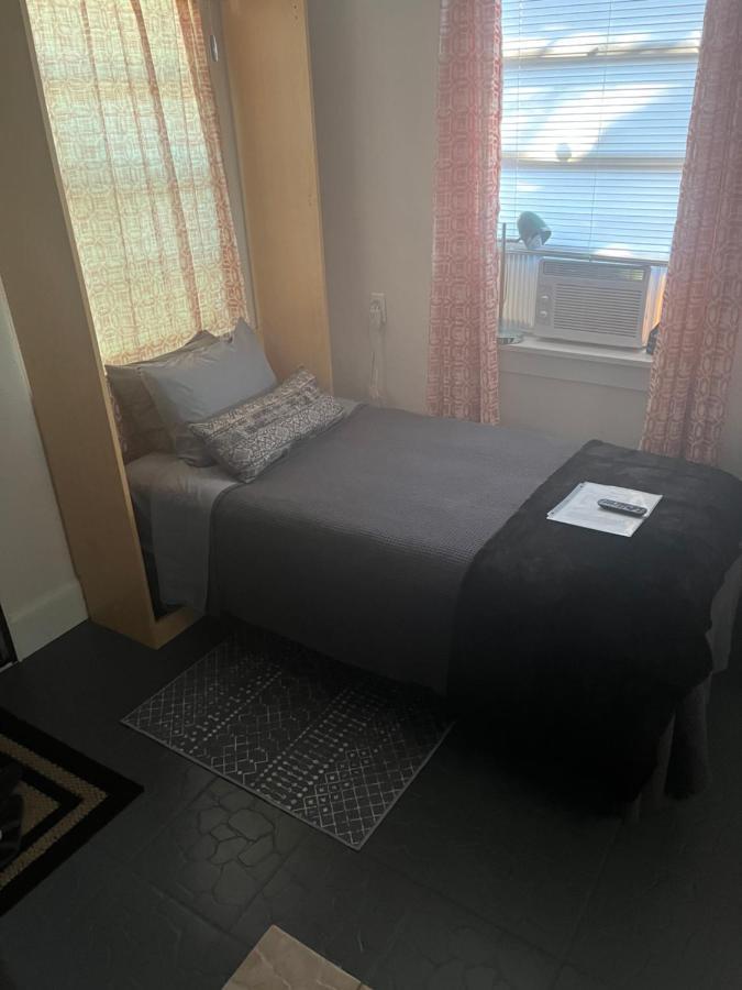 Single Room With Twin Bed On Private Property Eustis Eksteriør billede